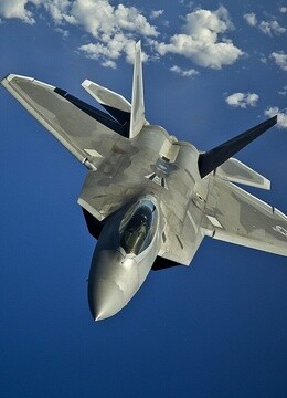 空中霸王F-22战斗机